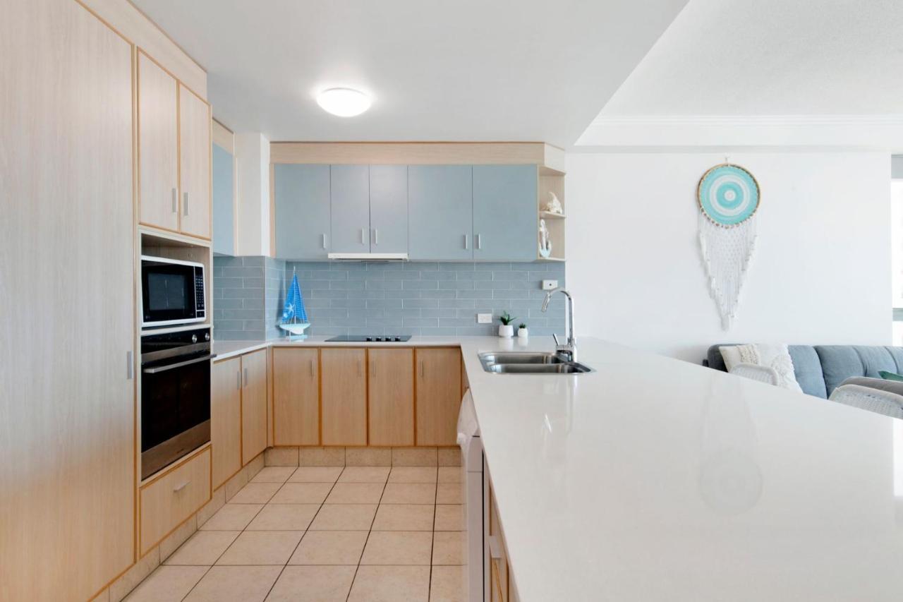 Apartment Spacious Family - Waterslides & Ocean Views! - Coasthm *